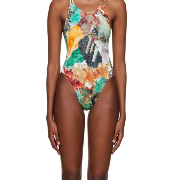Nike Swimsuit ✨HOST PICK✨NWT - Picture 2 of 5